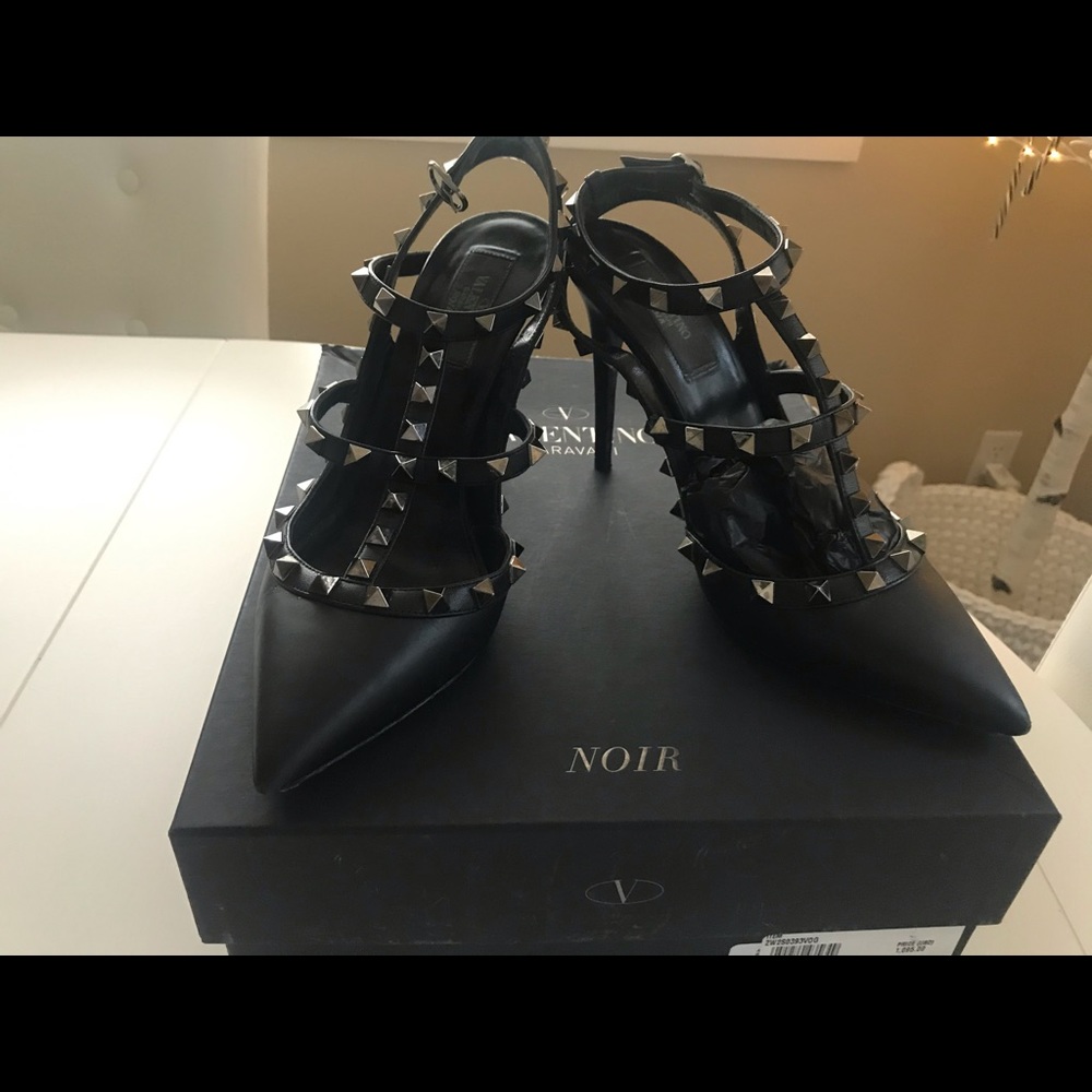 Valentino RockStud heels!